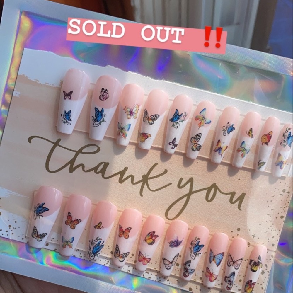 Press on nails